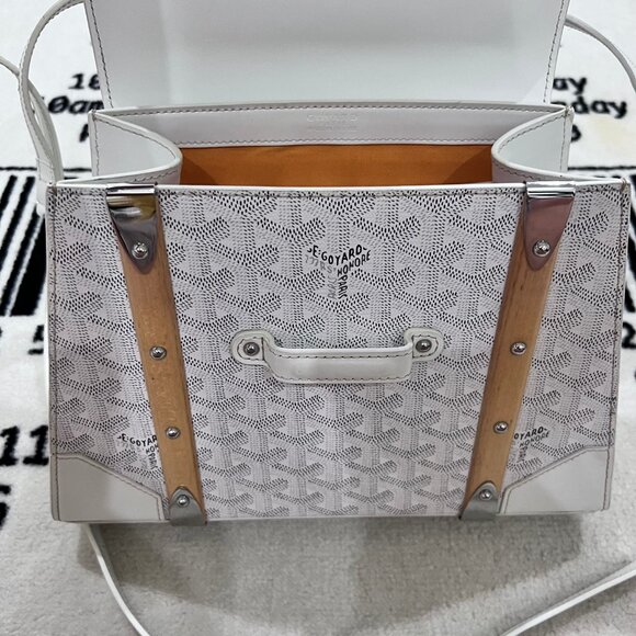 1000% Authentic Goyard Saigon PM Bag - White Grey Colorway - Picture 11 of 16